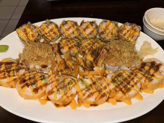 Desire Roll (top), Sara Roll(left and right  middle row), Po Boy Roll (center of middle row and last row)