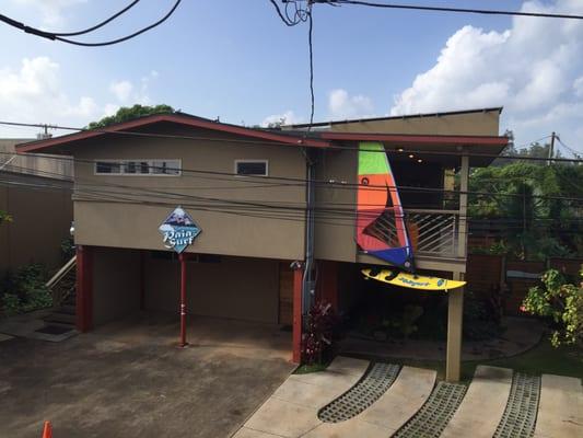 Another view from room 8. Across the street is a surf house