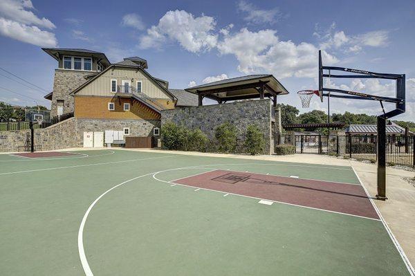 The Retreat - Basketball Court