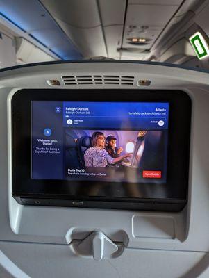 Delta Sync Seatback Screen on Delta flight DL 2633 RDU to ATL.