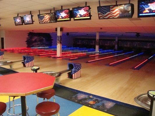 Patriotic theme lanes - awesome!