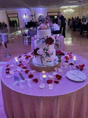 Our gorgeous wedding cake