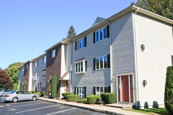 46 Townhomes & Pool, Woburn, MA.