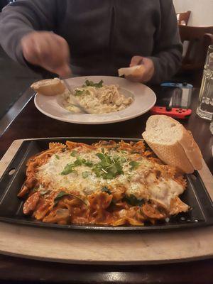 Farfalle Aurora & Fettuccine Alfredo