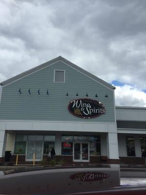 Canton Village Wine & Spirits -- Village Shoppes : 95 Washington Street, Canton          Storefront