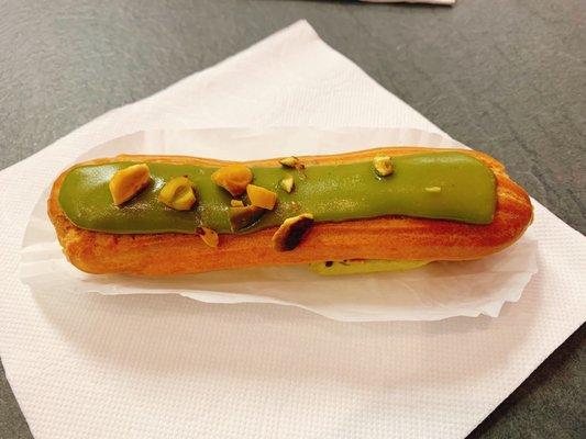 Pistachio eclair