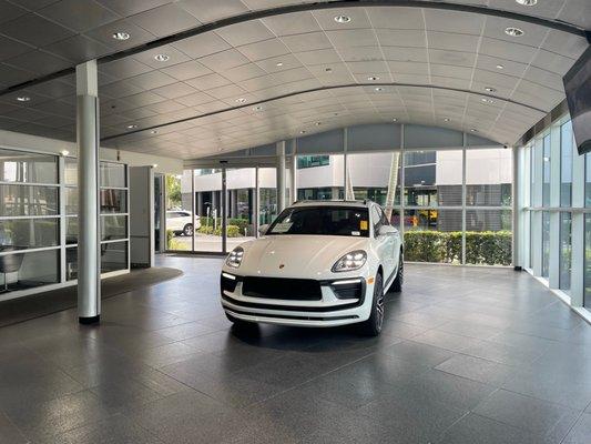 Our new Porsche Macan, beautiful!