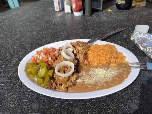 Carnitas plate