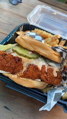 Ali’s Hot Chicken & Smashburger