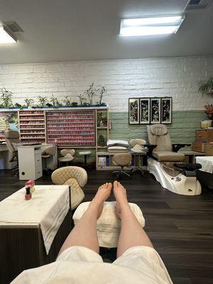 Cute nail spa