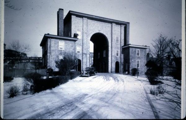 Original Gatehouse, razed in 1933.