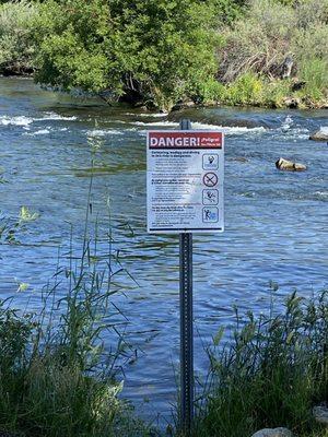 So people definitely swim here but from reading the Fresno Bee, they also occasionally drown here