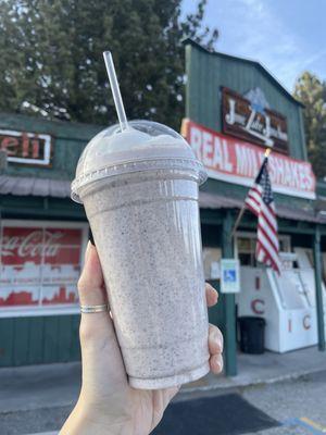 Cookies n creme milkshake