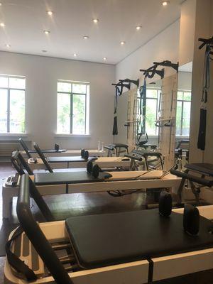 All modern Pilates equipment for an evolved workout.