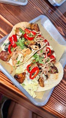 Pork belly tacos    @hybrideater