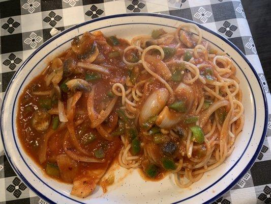 Chicken Cacciatore: chicken, onions, mushrooms, peppers, in marinara sauce. Large piece of chicken, just enough spice, lots of flavor