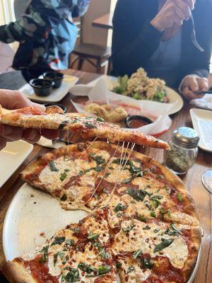 The slice doesn't flop! And look at that home-made fresh mozzarella !