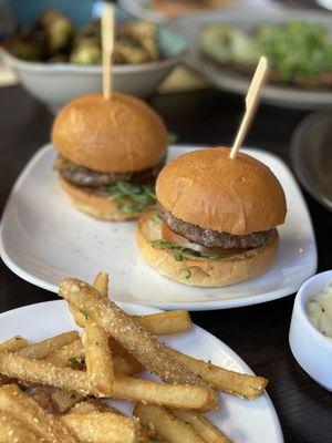 Sliders & fries