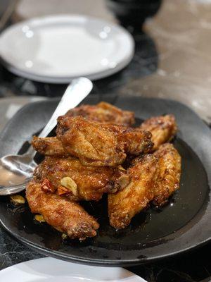 Special fried chicken wings with sweet soy sauce