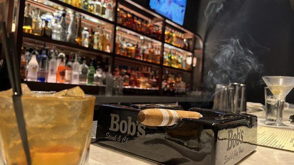 Cigar Lounge Bar