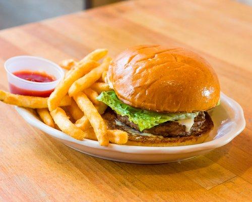 Cheeseburger With French Fries