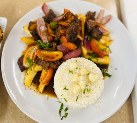 Lomo Saltado