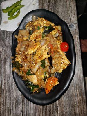 Is drunken noodles with chicken