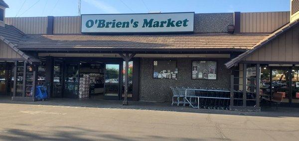 O'Brien's Market in Roseburg Square