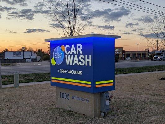 Splash Car Wash, 1005 S Walton, Bentonville