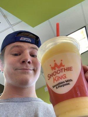 Smoothie King is so cool and awesome. This place re