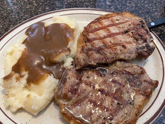 Grilled pork chops with mashed potatoes & gravy