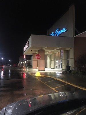 Mall entrance. Took while waiting to pickup!!