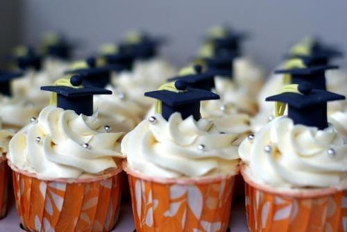 Graduation cupcakes