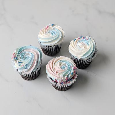 Gender Reveal cupcakes!