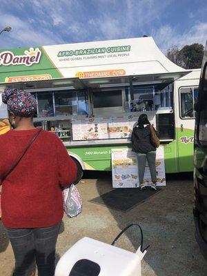 Damel food truck