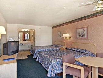 Travelodge Suites by Wyndham Phoenix Mesa