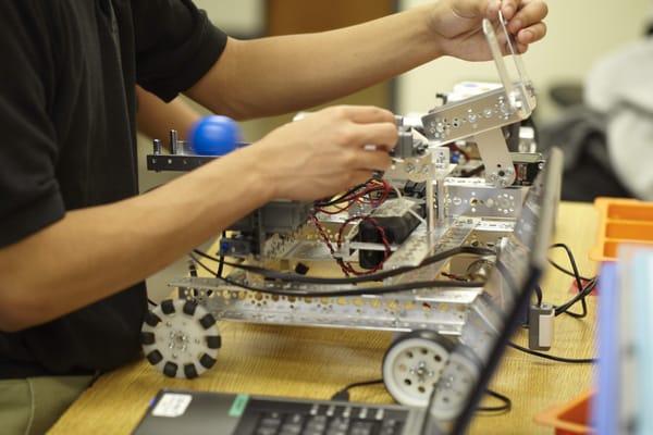 Robotics program in Computer Science & Electrical Engineering