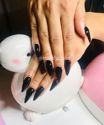 Gel polish stiletto nails