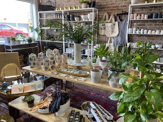 Inside the store - Center table with back wall of vases