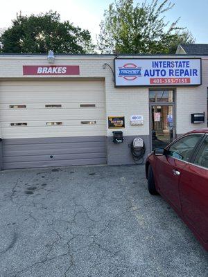 INTERSTATE AUTO Repair