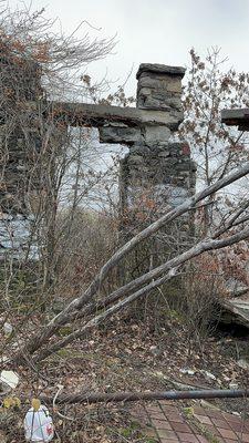 Van Slyke castle ruins