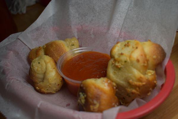 Garlic knots