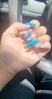 nails