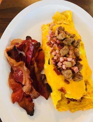 Bacon and meatlovers omelette