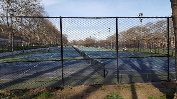 Tennis courts @ Highland Park