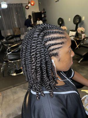 2 strand twist out with flat twist