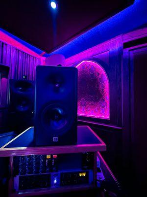 Dutch&Dutch and Genelec speakers