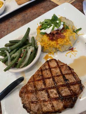 Grilled Pork chops, mashed potato's and green beans!