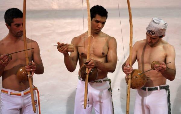 Vai Capoeira