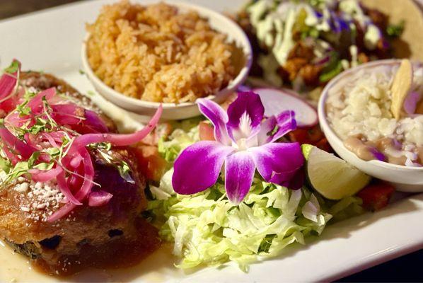 Chile Relleno y Mas